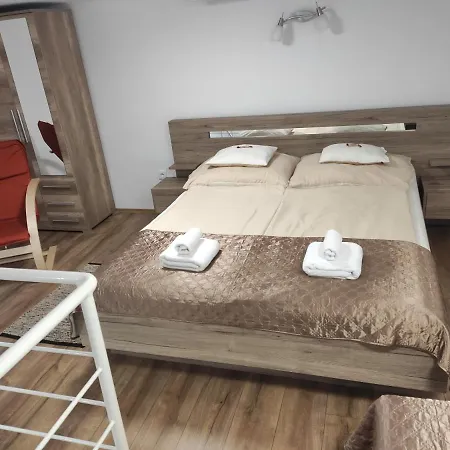 Appartement Kossuth Garden *
